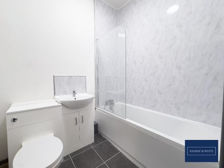 1 bedroom flat to rent - Photo 4