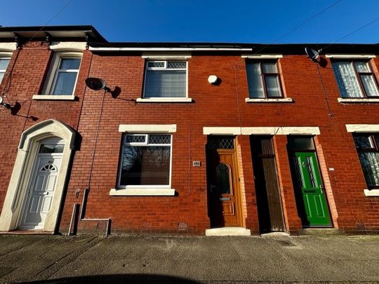 Roebuck Street, Ashton - Photo 1