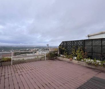 2 room luxury penthouse for rent in Madrid, Spain - Photo 2