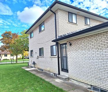 For Lease - 783 Bloor Street, Mississauga, Ontario - Photo 2