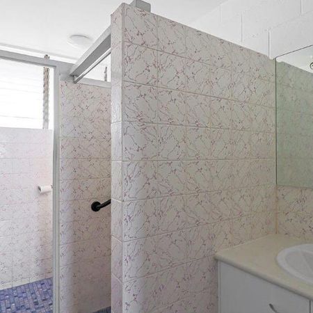 UNFURNISHED UNIT CLOSE TO TOWN - BREAK LEASE - Photo 5