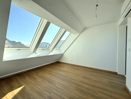 Dachgeschossausbau mit Terrasse & Klimaanlage - Erstbezug - Photo 3