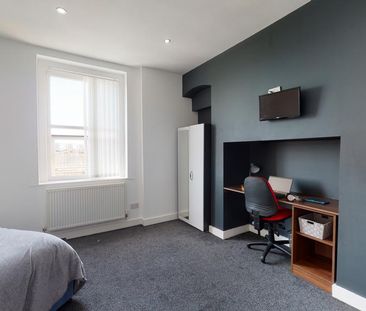 2 bedroom flat to rent - Photo 6