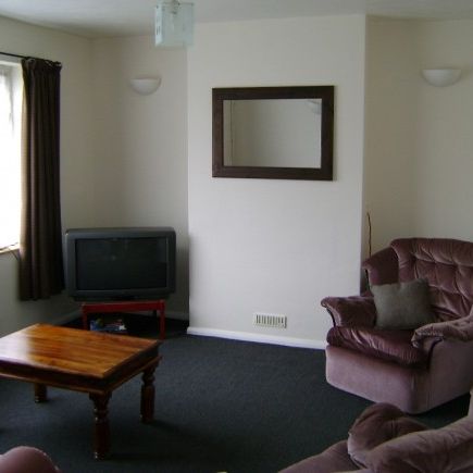 4 Bedroom student House - Christchurch Uni - Photo 1