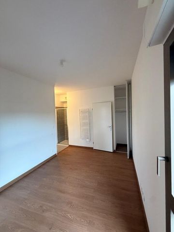 Location Appartement 5 pièces 95m² BORDEAUX 33100 - Photo 4