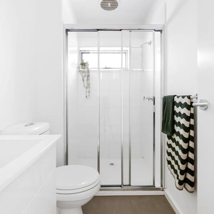 “Modern Parkside Living in the Heart of Maidstone” - Photo 1