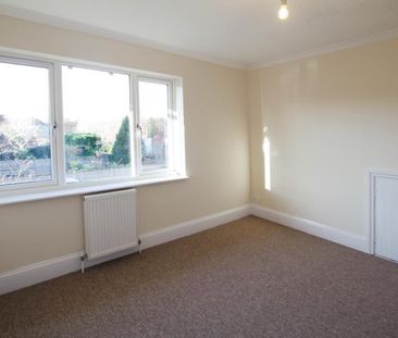 5 bedroom semi-detached house to rent - Photo 2