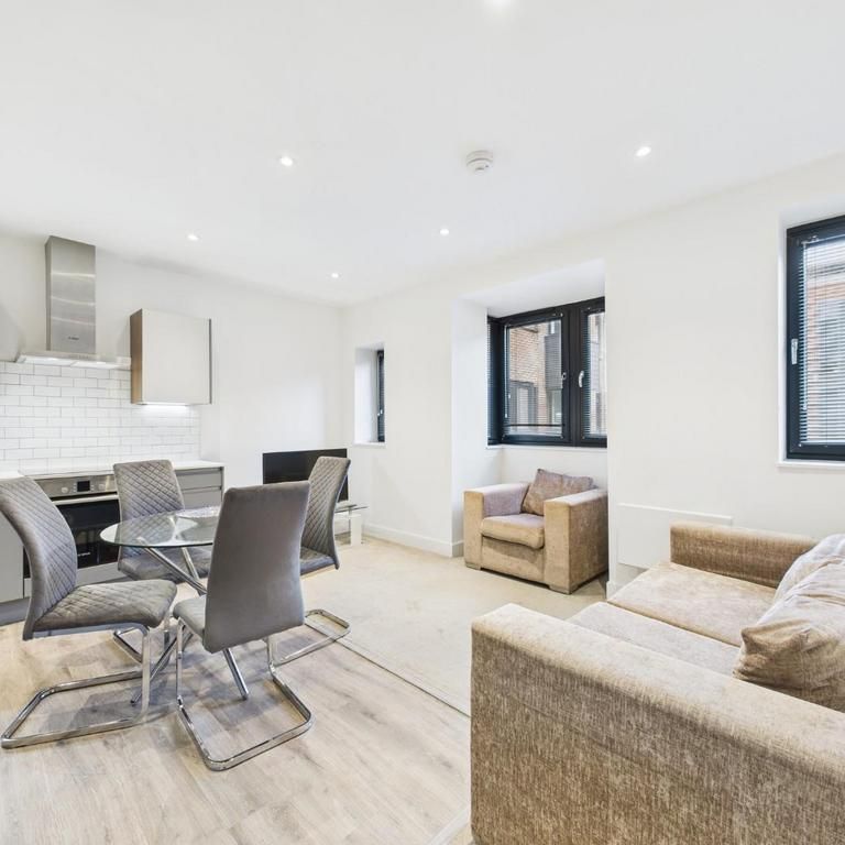 2 bedroom apartment to rent - Photo 1