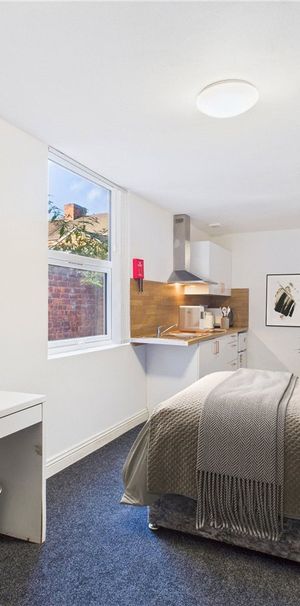 Studio 2 - Photo 1