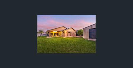 Large & Modern Family Home Situated in the Heart of Mount Louisa! - Photo 2
