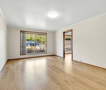 Great Family Home with Multiple Living Areas and Outdoor Entertaining! - Photo 1