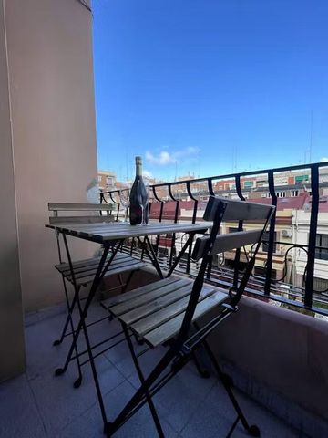 Carrer de Peris Brell, Valencia, Valencian Community 46022 - Photo 2