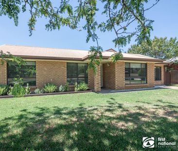 THREE BEDROOM FAMILY HOME - Photo 6