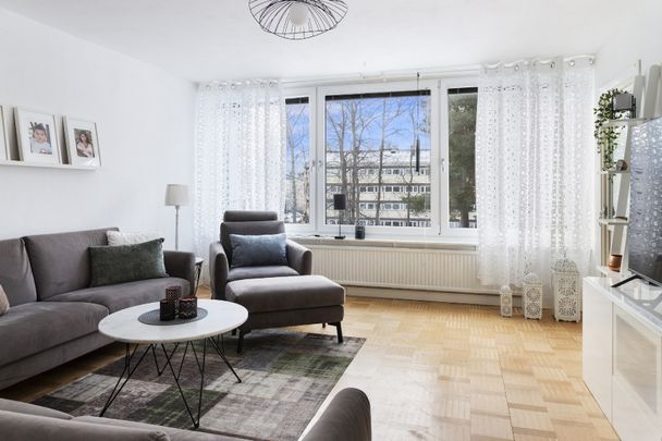 Västerås - 3rok - tillsv - 10.350kr/mån - Photo 1