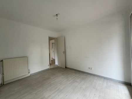 Location Appartement 2 pièces 44m² LA CIOTAT 13600 - Photo 3