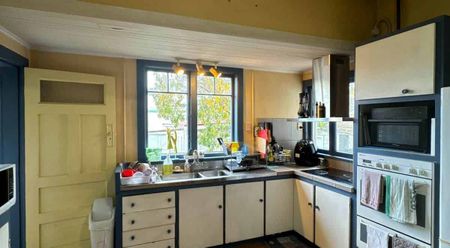 Comfortable 4-Bedroom Home in a Handy Location - Photo 3