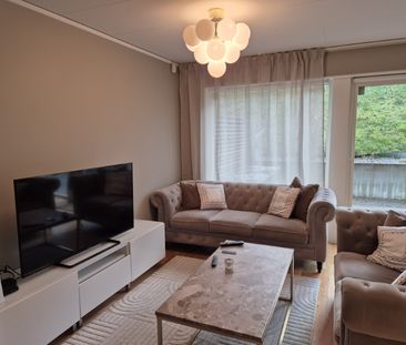 Rymligt radhus med tre sovrum i barnvänligt område i Kållered! - Photo 2