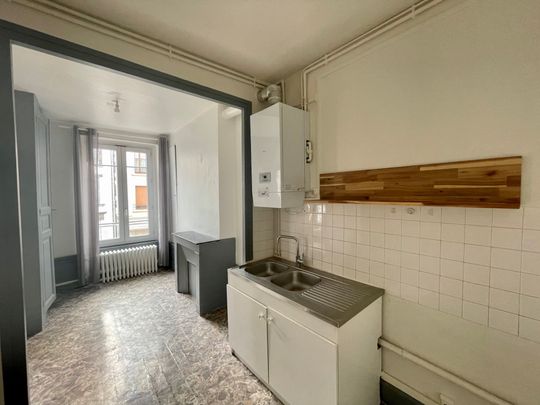 T2 56 m2 rue Blatin - Photo 1