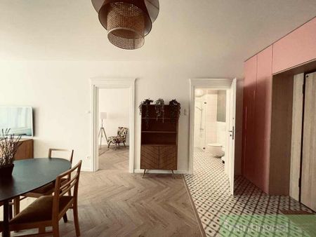 Stare Miasto, 2 pokoje + winda i miejsce postojowe - Photo 2