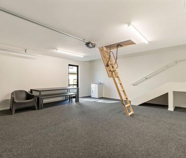 Stunning brand new home - Photo 4