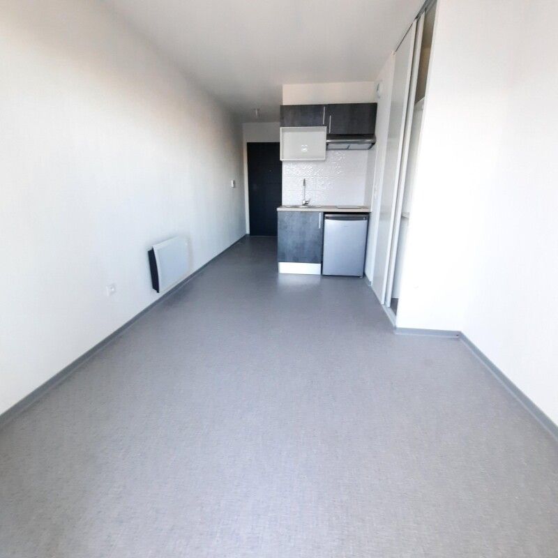 Location Appartement 1 pièce 18m² NIMES 30000 - Photo 1