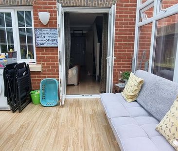 2 bedroom semi-detached house to rent - Photo 6