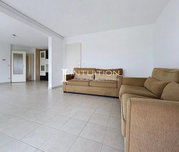 Location Appartement 4 pièces 92m² LE CANNET 06110 - Photo 3