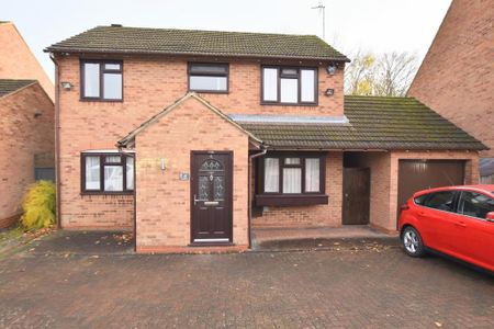 3 bedroom detached house to rent - Photo 3