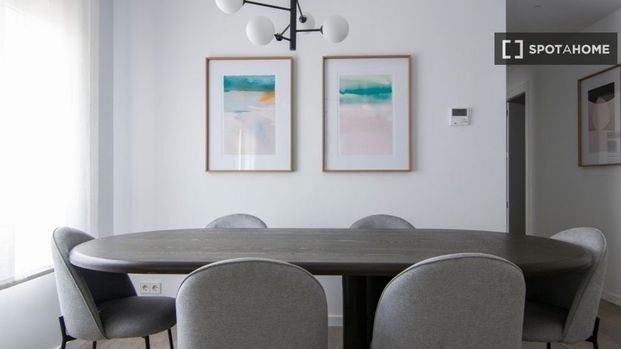 4 room luxury Flat for rent in Valencia, Spain - Photo 1