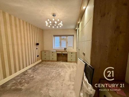 Domers Wells Lane, UB1 - Photo 5