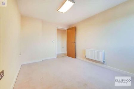 T R S Apartments, The Green, Southall, UB2 - Photo 5
