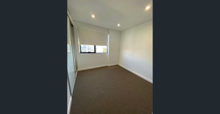 Bright 2-Bedroom Apartment with Rooftop Views & Secure Storage, Campsie CBD - Photo 3