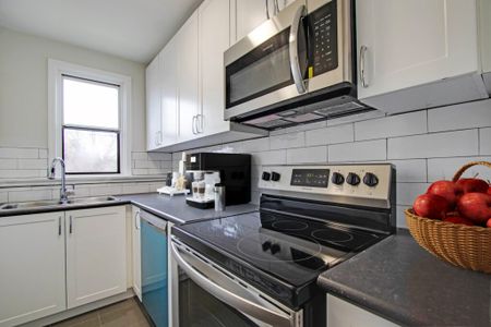 Engelhart Apartments - Photo 2