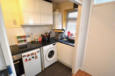 1 bedroom ground floor maisonette to rent - Photo 4