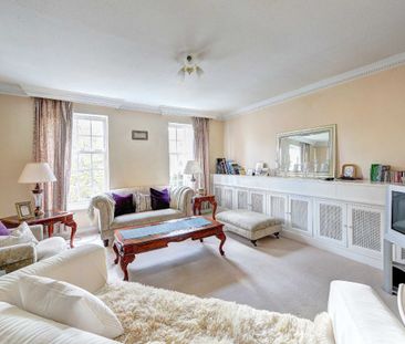 Pine Grove, Wimbledon, SW19, London - Photo 1