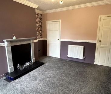 2 bedroom semi-detached house to rent - Photo 6