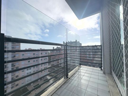 4 Bedroom Apartment with parking, Telheiras, Lisboa - Photo 1