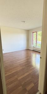 GRAND 5 ½ À LOUER – FLEURIMONT – DISPONIBLE MAINTENANT - Photo 4