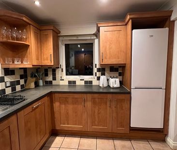 2 Bed Flat, Century Court, SO14 - Photo 3