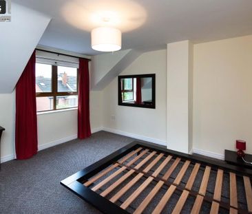 19 Redwood Dale, Redwoods, Dunmurry, Belfast, BT17 9RL - Photo 1