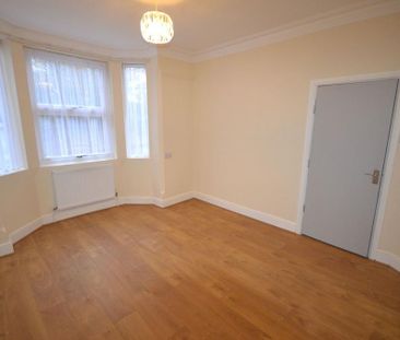 2 bedroom end of terrace house to rent - Photo 5