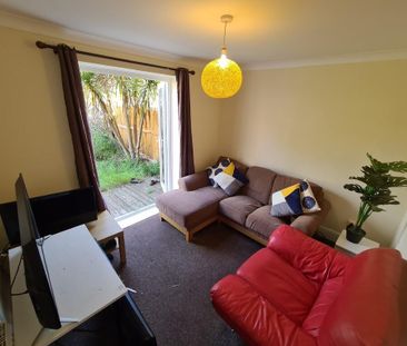 1 bedroom in a house share to rent - Photo 1