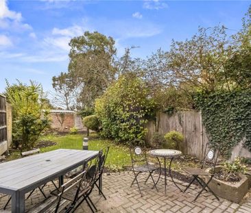 4 bedroom detached house to rent - Photo 3