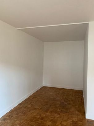 NANTERRE - RUE DE STALINGRAD : Studio 30.35 m² - Photo 1