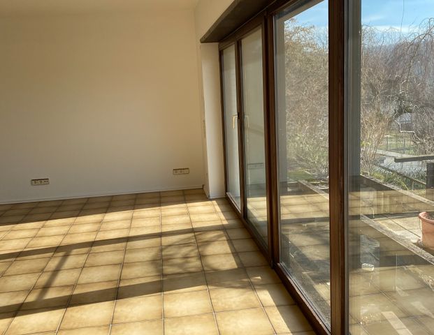 Traumhaft schöne, großzügige Terrassenwohnung mit Fernblick - Photo 1