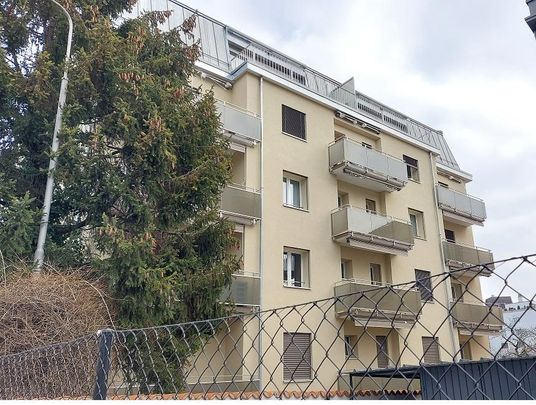 Appartement de 2.5 pièces situé à 700m de la gare de Renens - Photo 1