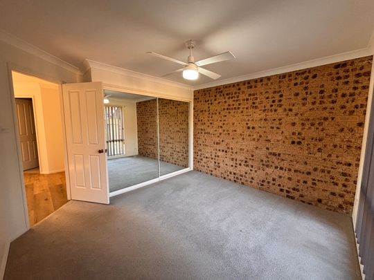 Comfortable Carisbrooke - Photo 1