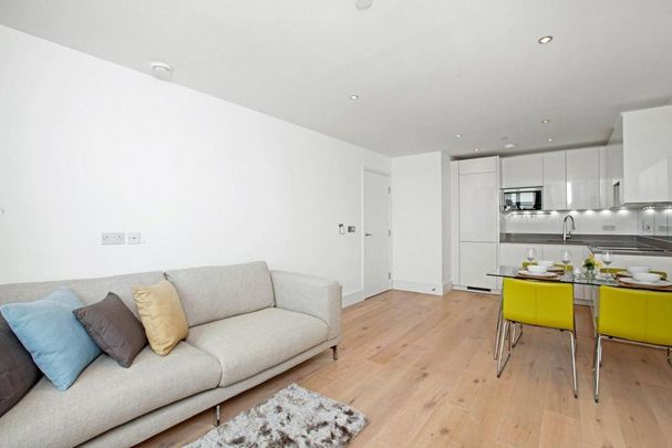 1 bedroom penthouse to rent - Photo 1