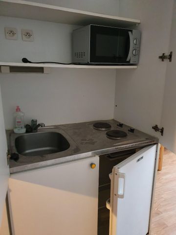 Location Appartement 1 pièce 19m² VALENCIENNES 59300 - Photo 4