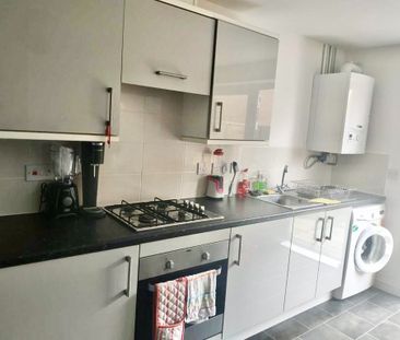 Room in a Shared House, Greengage, M13 - Photo 1